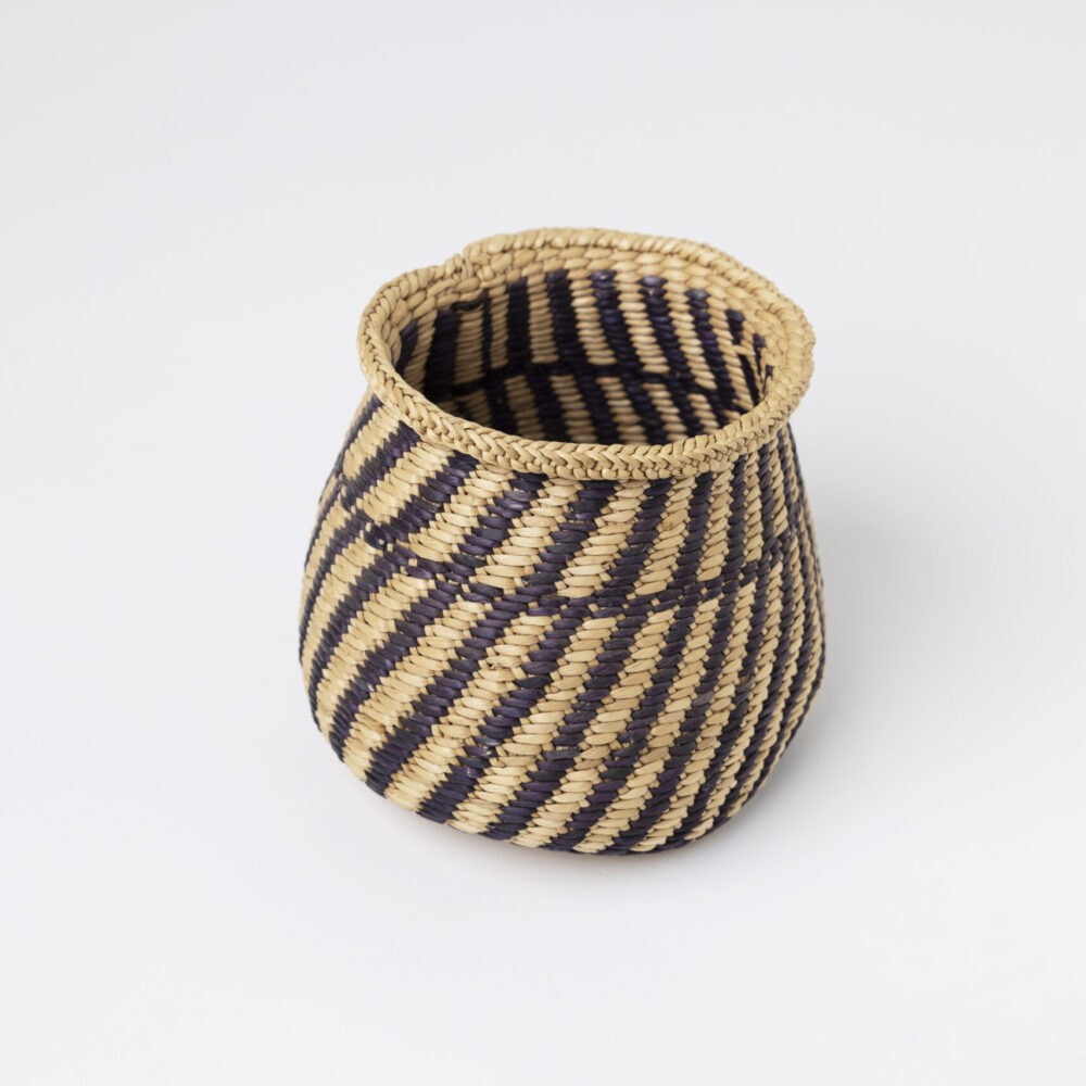 Small woven basket, black diagonal lines