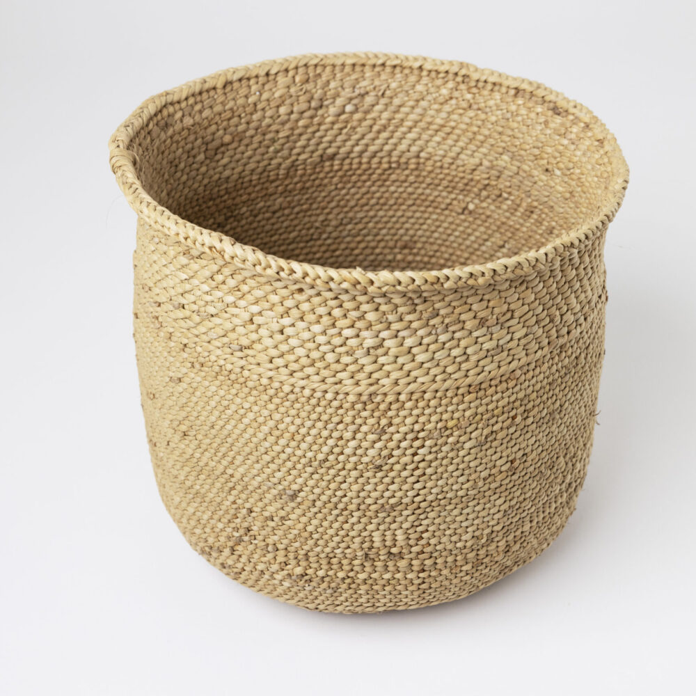 Medium woven basket 1